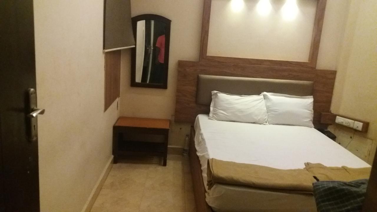 Gate Way Rooms Chennai Esterno foto