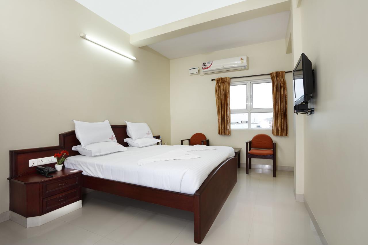 Gate Way Rooms Chennai Esterno foto