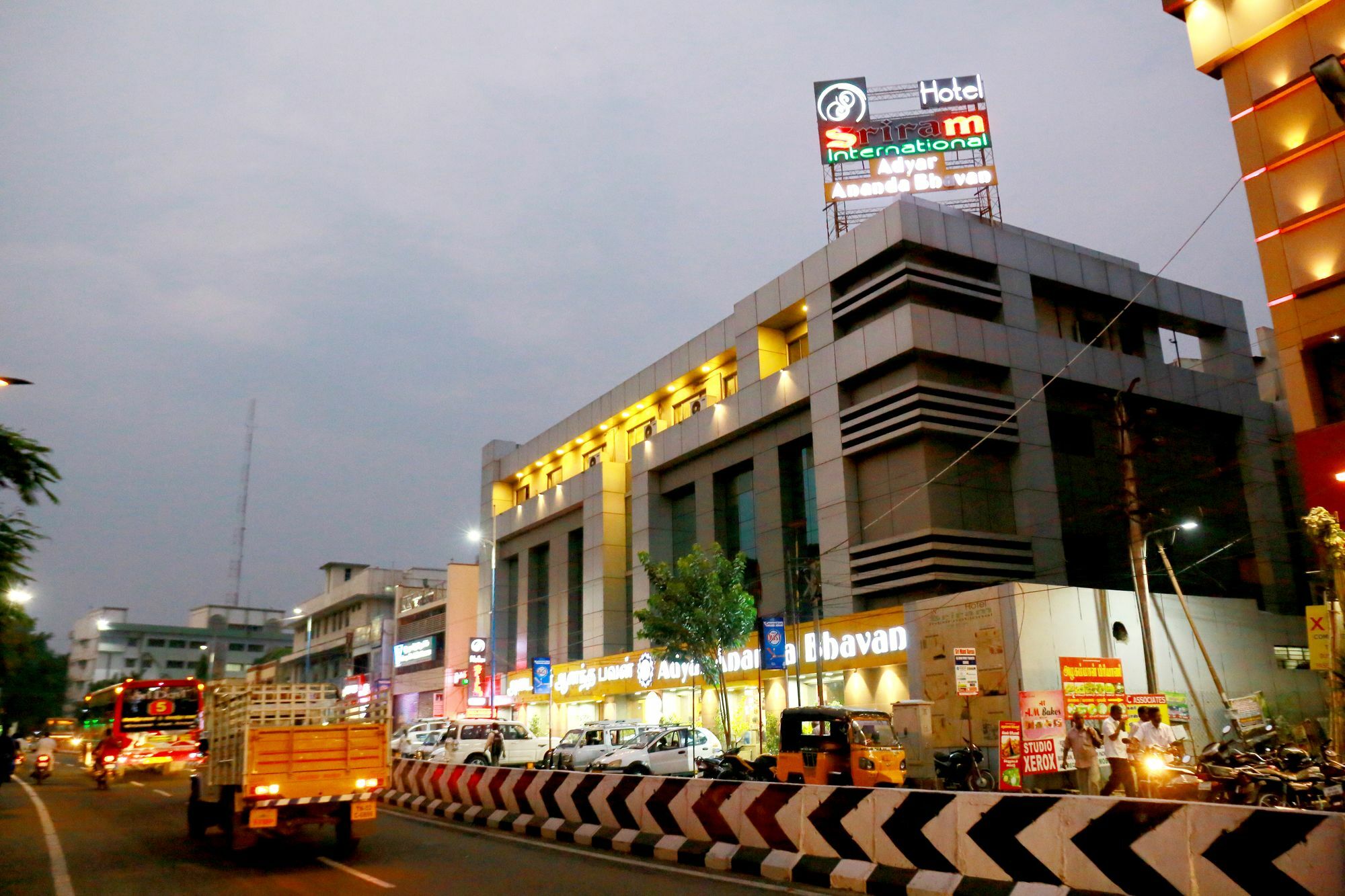 Gate Way Rooms Chennai Esterno foto